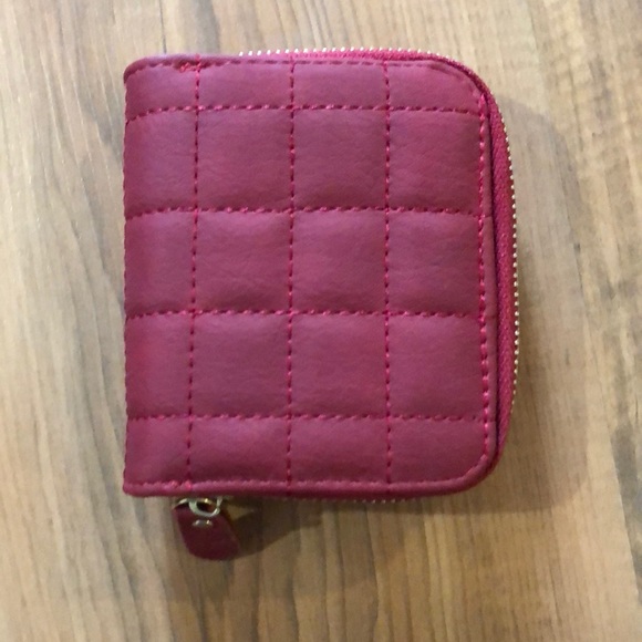 Handbags - 100. Small Wallet
